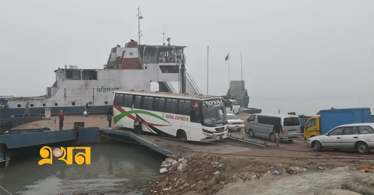 পাটুরিয়া-দৌলতদিয়ায় ফেরি চলাচল শুরু